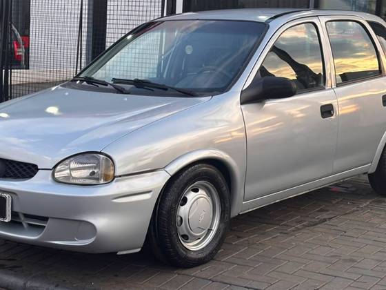 CHEVROLET CORSA 1.0 MPFI WIND 8V GASOLINA 4P MANUAL CHEVROLET CORSA 1.0 MPFI WIND 8V GASOLINA 4P MANUAL
